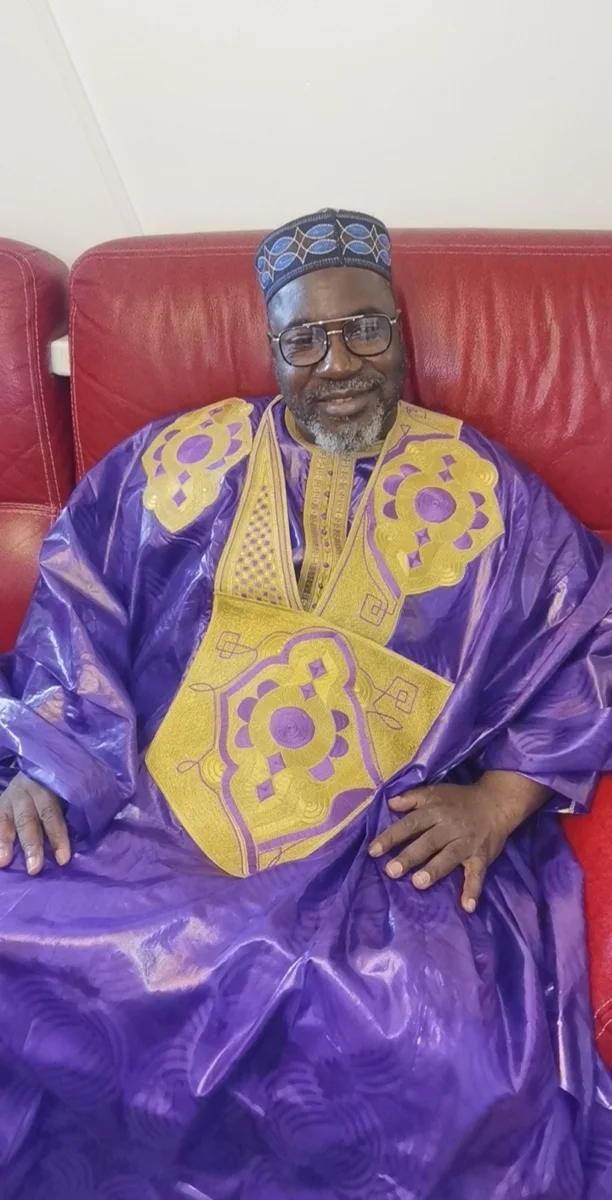 Portrait souriant de Hadj Fode